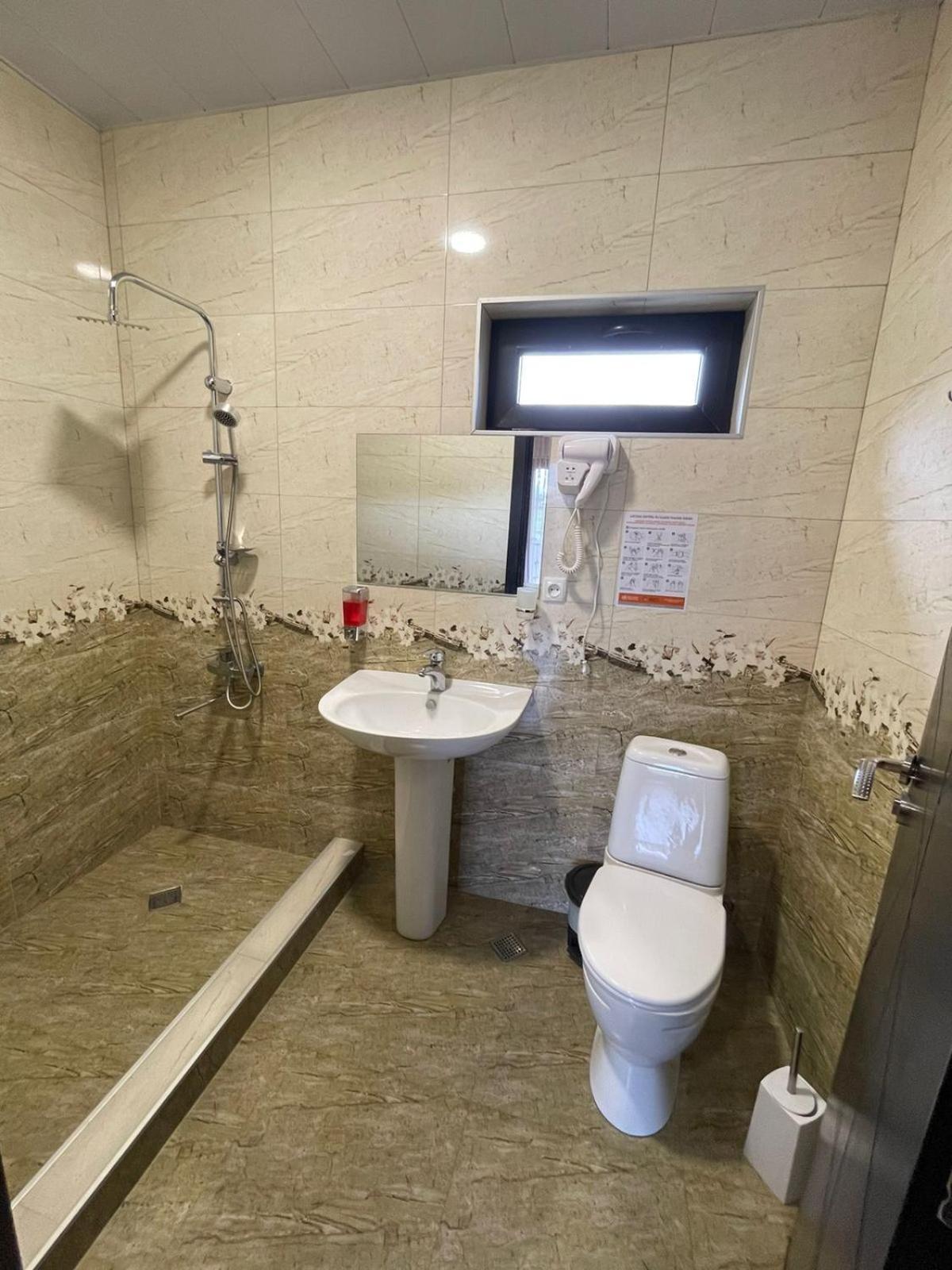 Bibo'S Kokhi Guesthouse Kazbegi Eksteriør bilde